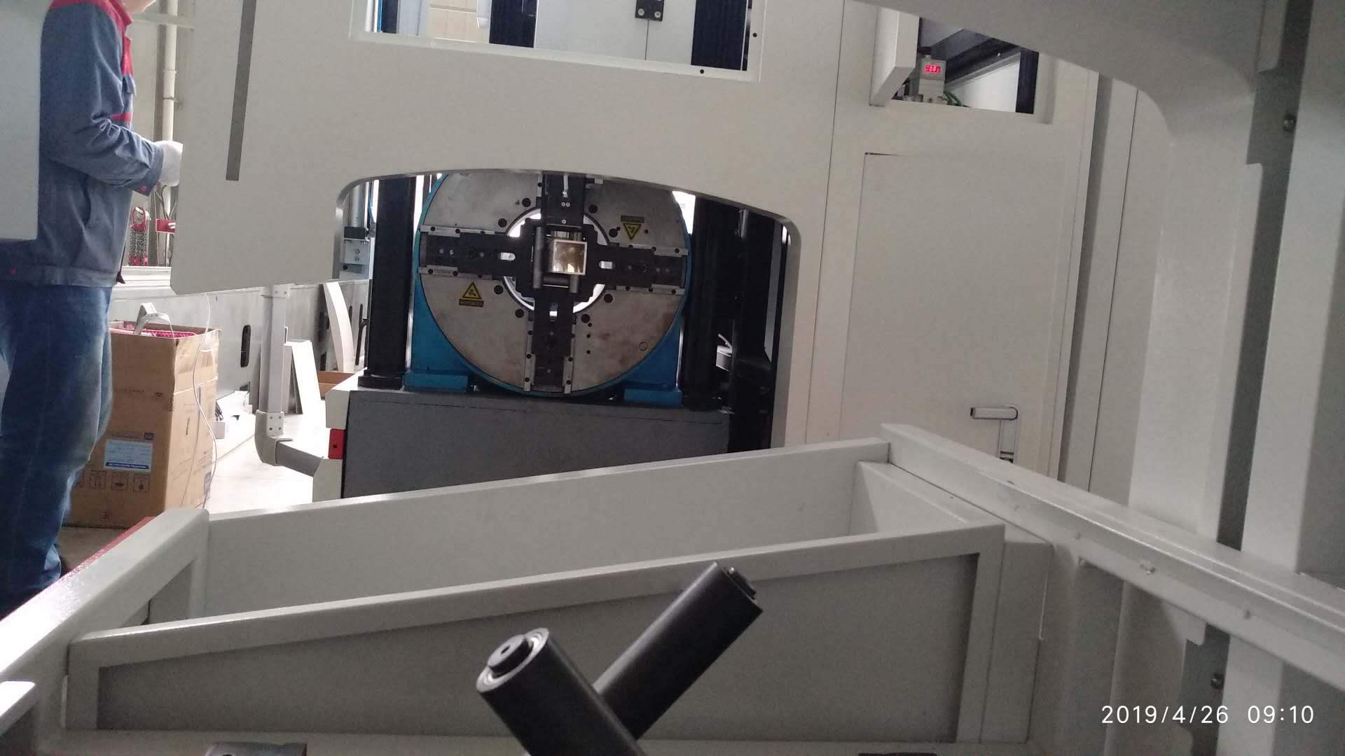 激光切管卡盤(pán)應(yīng)用現(xiàn)場(chǎng)