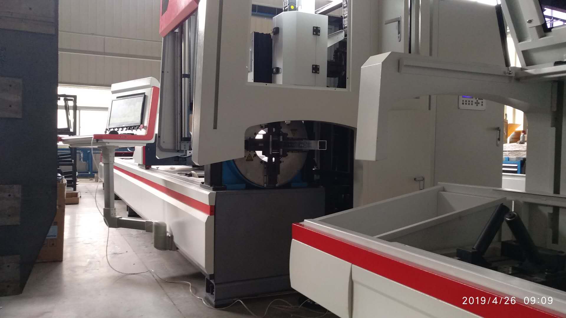 激光切管卡盤(pán)應(yīng)用現(xiàn)場(chǎng)