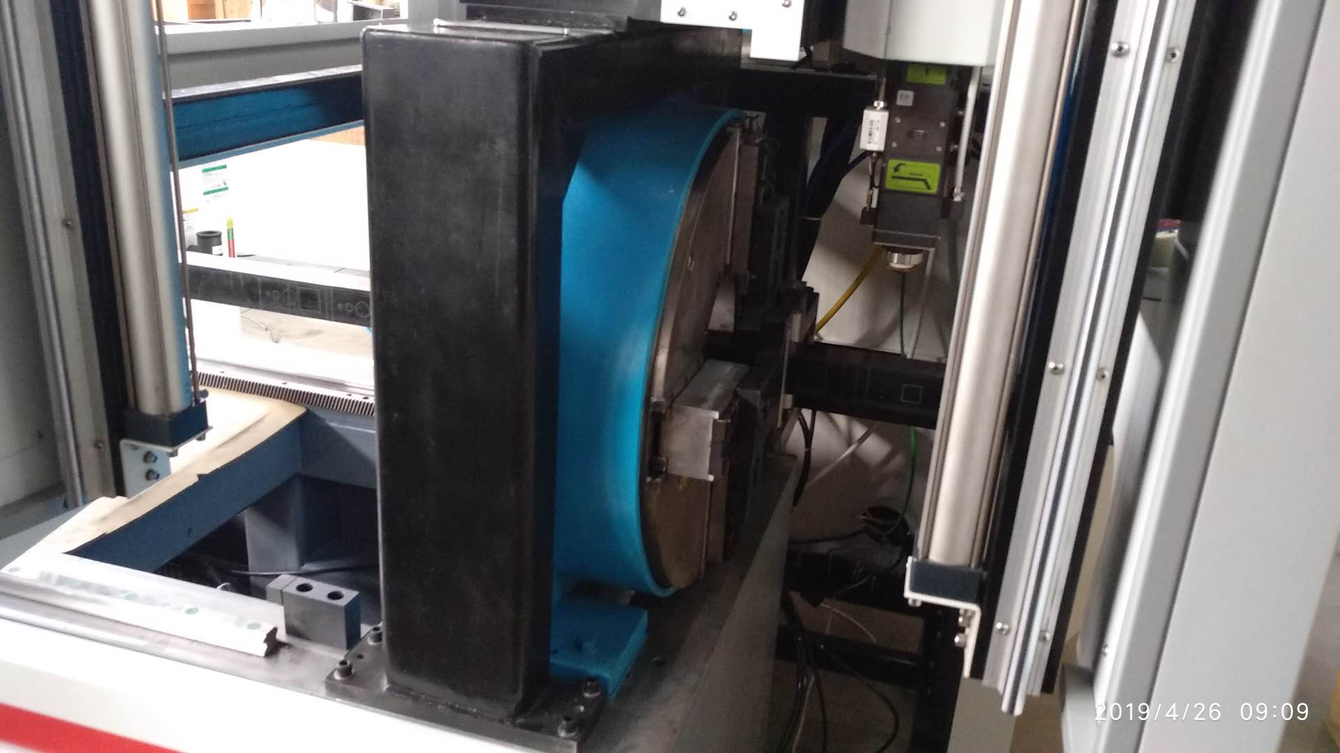 激光切管卡盤(pán)應(yīng)用現(xiàn)場(chǎng)