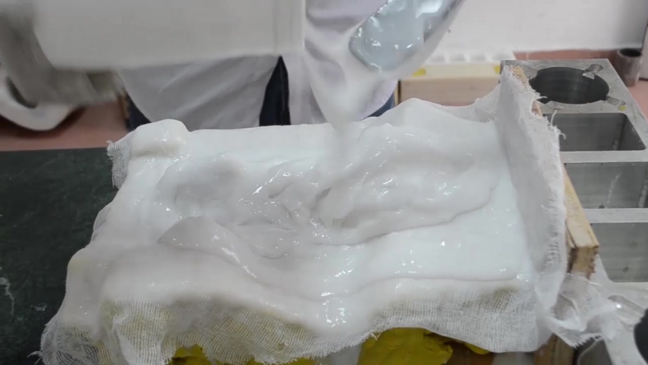 模具硅膠刷模如何使用，有什么需要注意的 ？